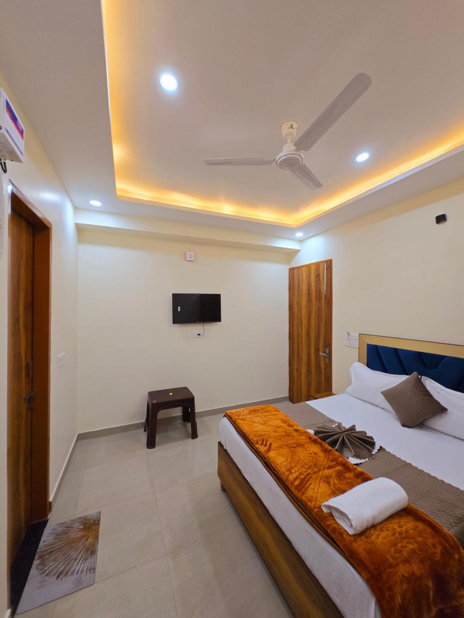 Hotel Blu Plaza Gurgaon Exterior foto